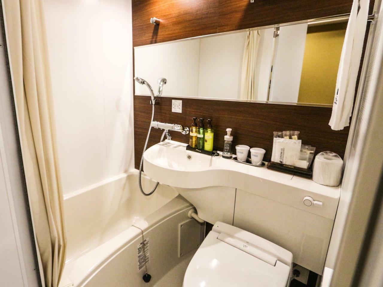 Hotel Livemax Fukuyama Ekimae Buitenkant foto